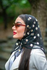 مینی اسکارف بابونه مشکی