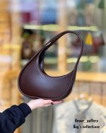 کیف دوشی تارلا قهوه ای